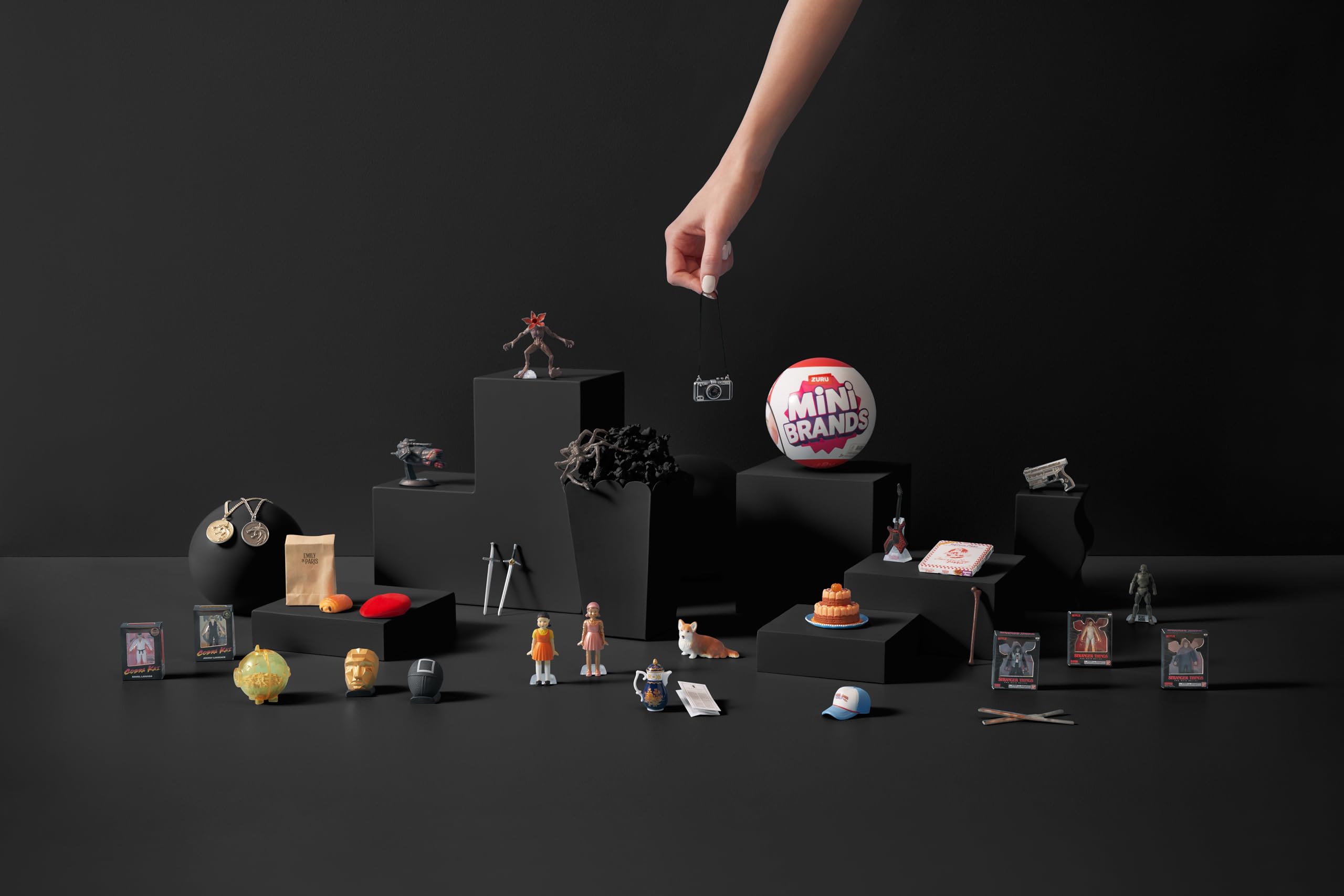 Amazon.com: Mini Brands Netflix Capsule 2 Pack by ZURU